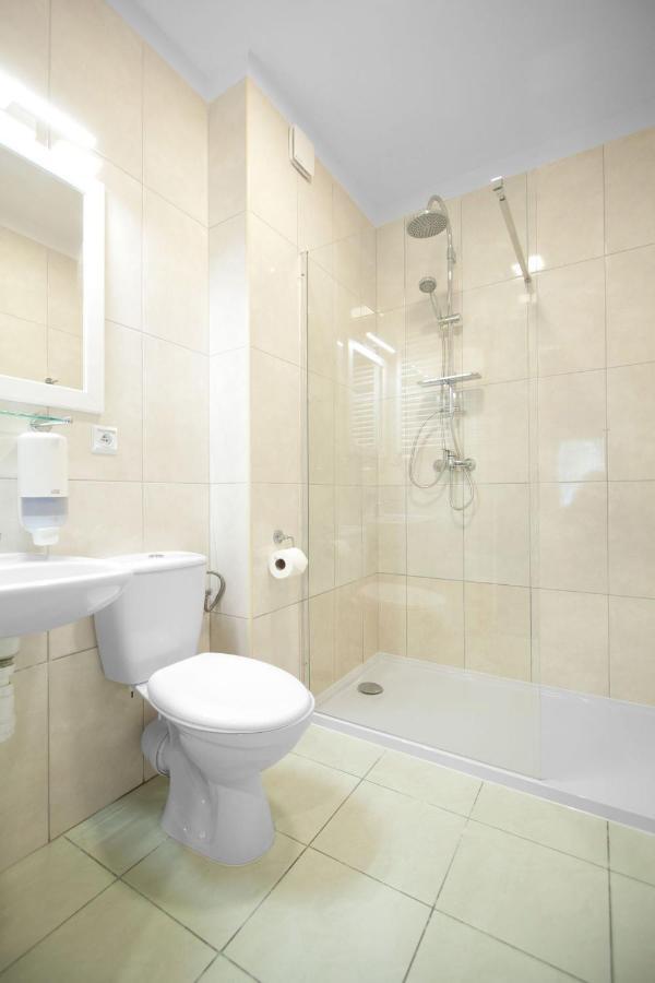 Taaakaryba Hotel Колобжег Екстериор снимка