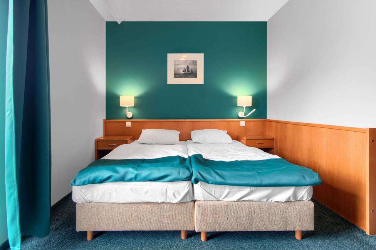 Taaakaryba Hotel Колобжег Екстериор снимка